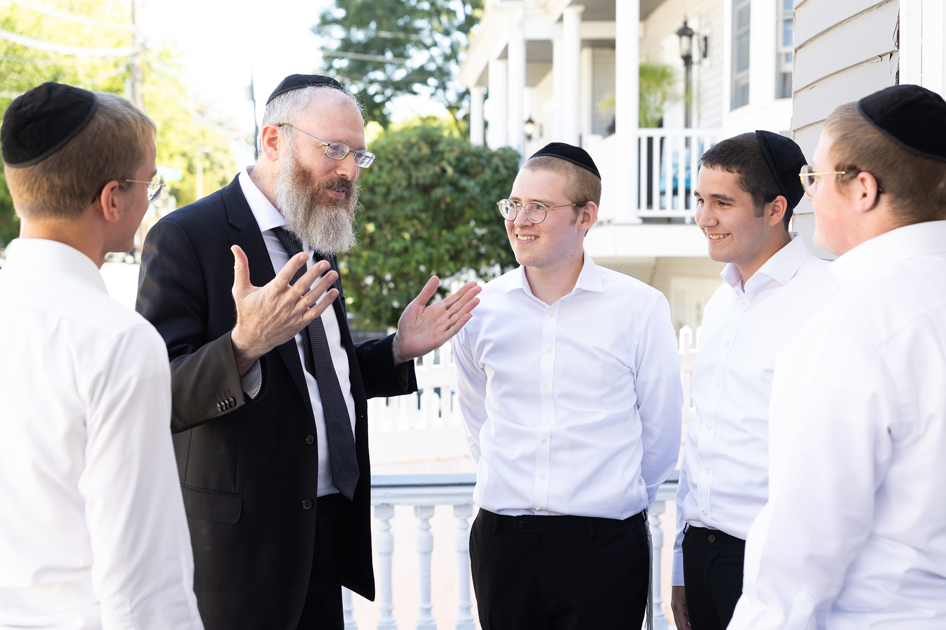 Outside Area Photo 4