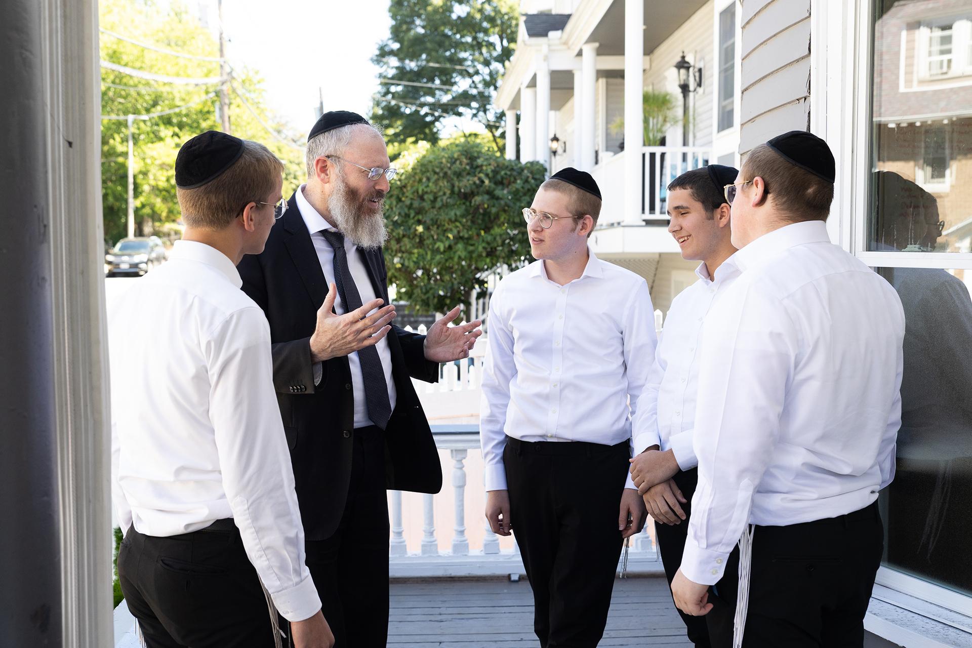 Outside Area Photo 5